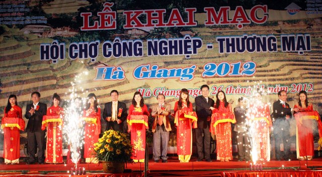 Hội chợ Công Nghiệp - Công Ty Cổ Phần Quảng Cáo Và Nội Thất Việt Mai